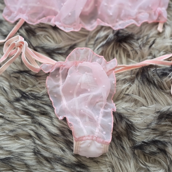 Baby Pink Amazon Crop top w tied panty set - Picture 3 of 5